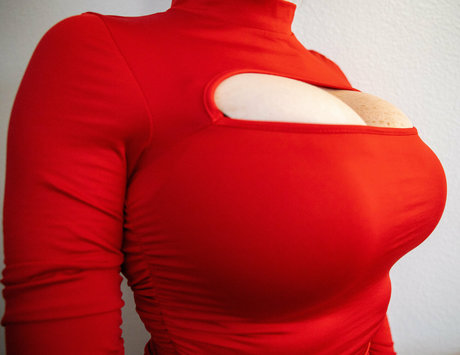 danidoreen Profile Pic