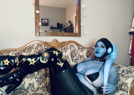 teen tits onlyfans naked picture