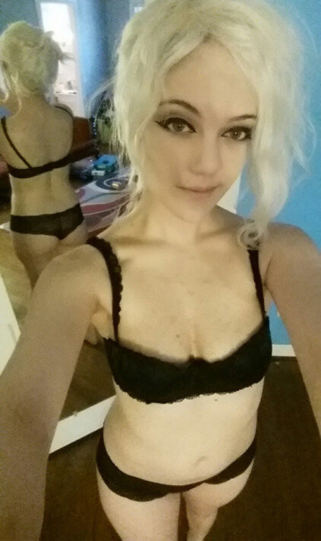 Mirthfulmollywhop model free img