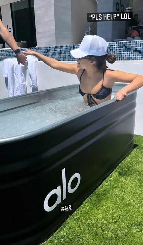 Tessa Brook high quality pornstar photo