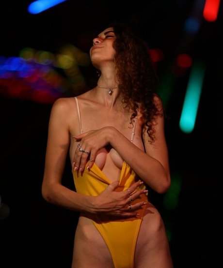 Eden Ayalon hot star photos