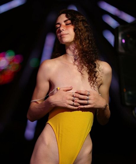 sex scene onlyfans exclusive img