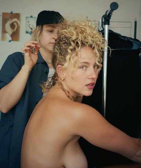 katcunning naked pornstar photos