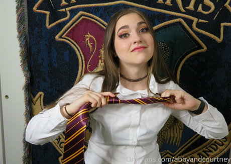 abbyandcourtney star free photos