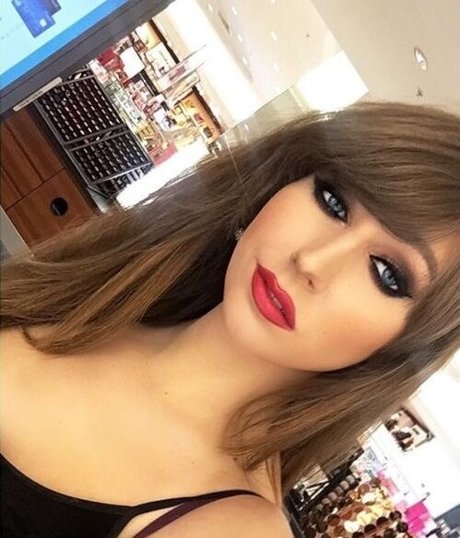 Kendra Brooks erotic star gallery