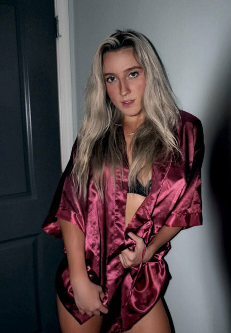 Princessbelleee model art pics