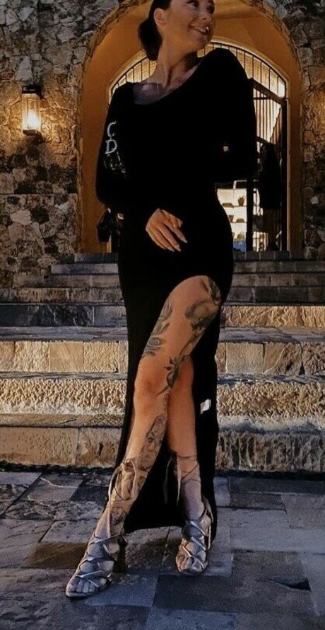 Youcancallmewenny model porn pictures