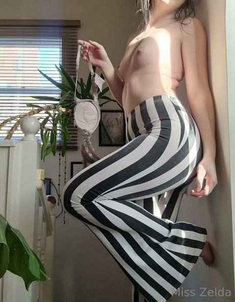 Miss Zelda model sex images