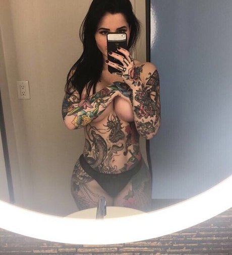 Aurore Pariente star hot image