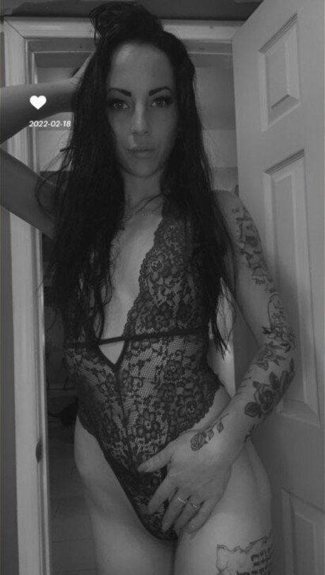 Tattedsunshine exclusive star photo