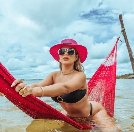 Deolane Bezerra model xxx pic