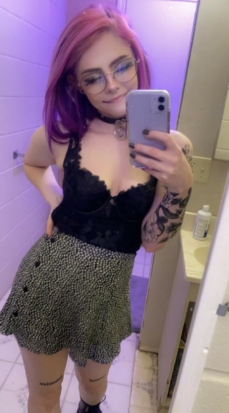 Catssnap nude model galleries