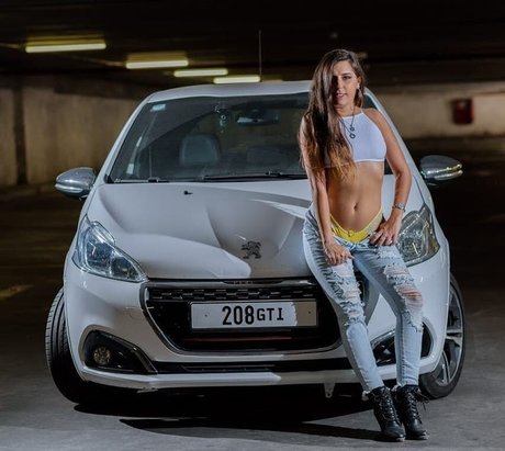 Natali Veksler model naked image