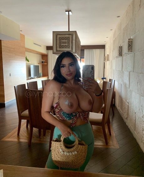 lyncocoo pornstar nude pics