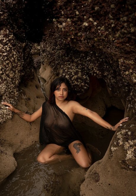 Contentyajnaseni erotic model img