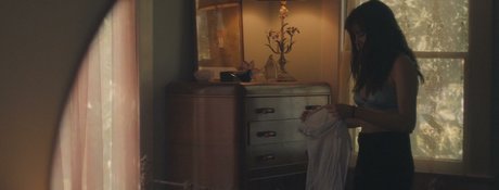 Shaliene Woodley xxx pornstar picture