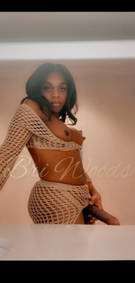 Bri Woods model high quality image