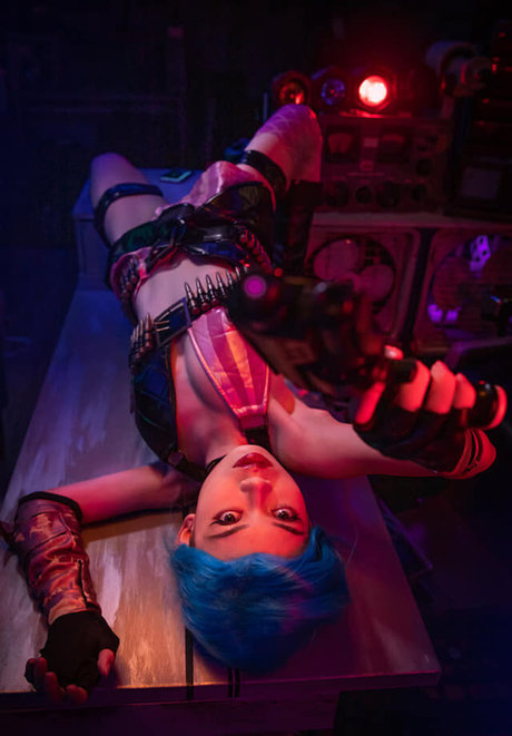 EmotionalBirdy exclusive star pics