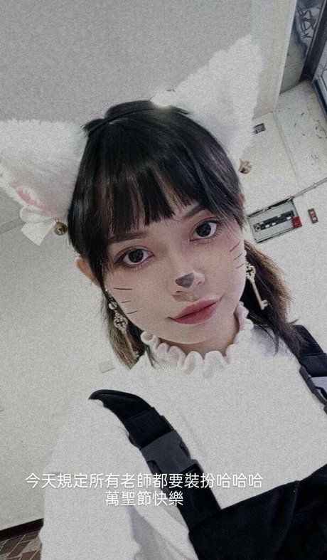 EmotionalBirdy beautiful actress picture