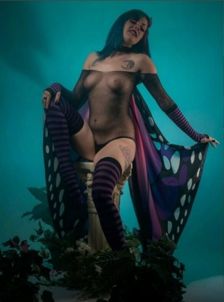 Ultraxviolet model art pictures