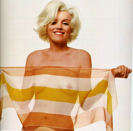 brown eyes kitty onlyfans exclusive image