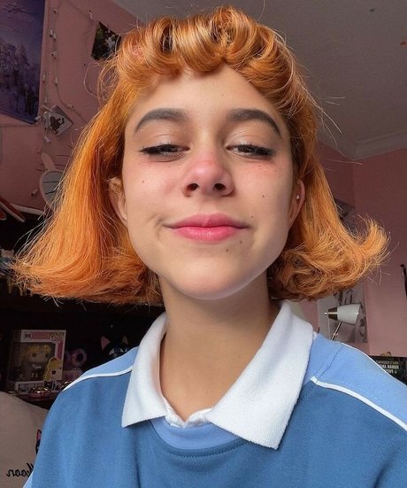 Littlebunnygirl top actress picture