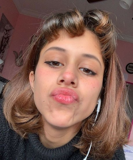 Littlebunnygirl pornstar nice images