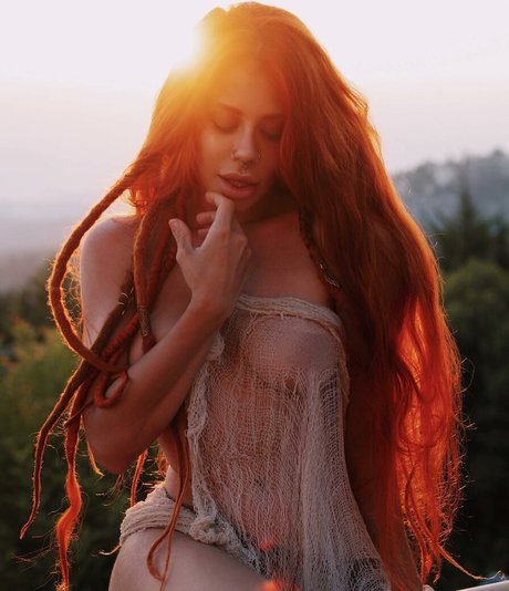 Ophelia Overdose model beautiful img