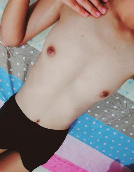 Skinny Lala star nude pics