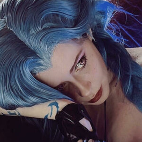 Cute Caterpillar sex star img