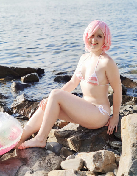 aki puff adult model images