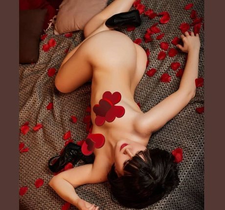 asian threesome onlyfans free naked pictures