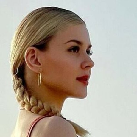 Emmelie De Forest pornstar free gallery