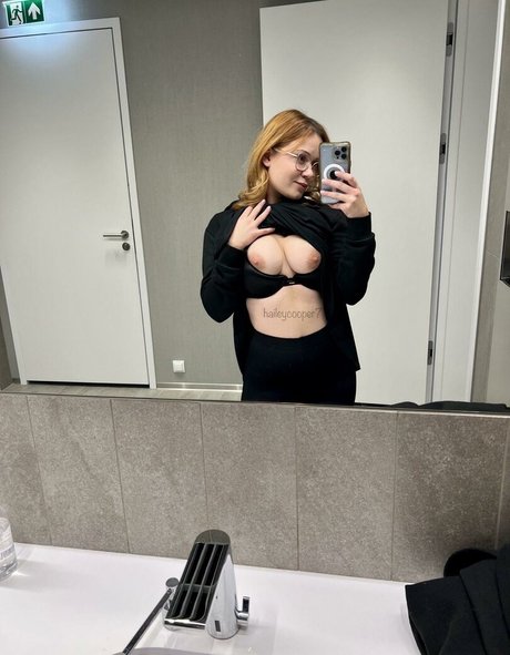 Hailey Cooper pornstar sex image