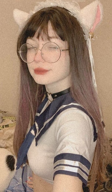 white pussy onlyfans xxx images