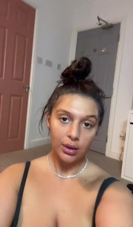 naughtybabeoxo adult model archive