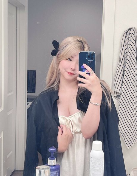 Julia Nakamura model naked galleries