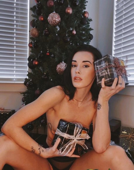 hannablelectorr model free photo