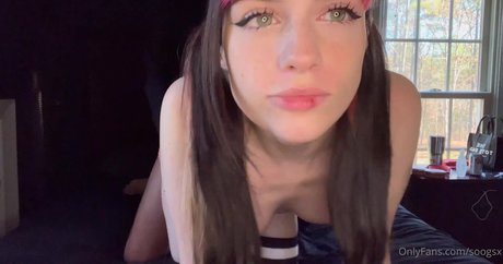 Cumpilations pornographic star img