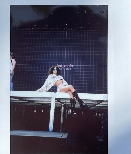 goth thick onlyfans exclusive image