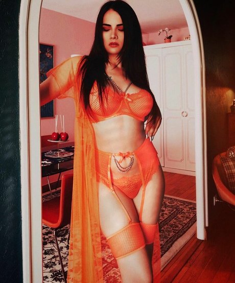 Laura Badler high quality star picture