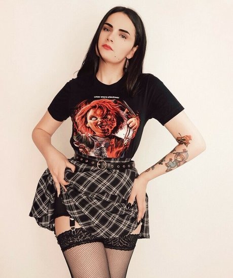 Laura Badler pornstar top pic