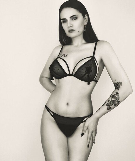 Laura Badler pornstar pretty pic