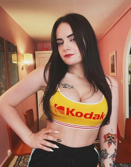 Laura Badler art pornstar photo