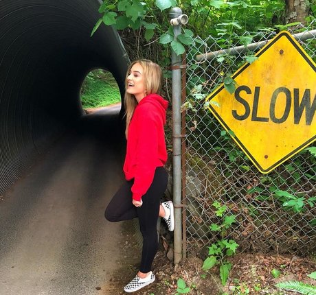 Savanah Moss exclusive model gallery