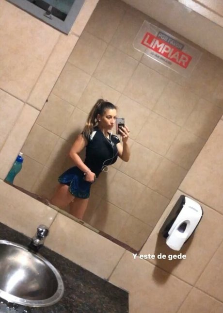 man onlyfans adult pictures