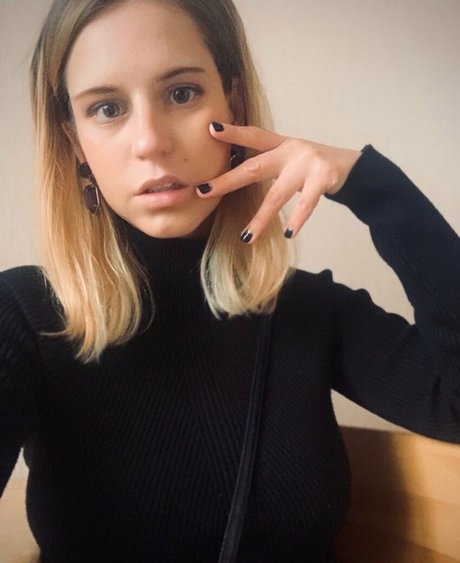 pregnant asian onlyfans hot nude picture