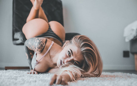 Snowgonewild hot actress archive