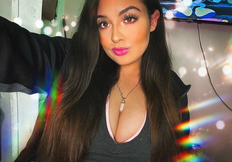 cute ladyboy onlyfans art nude pictures