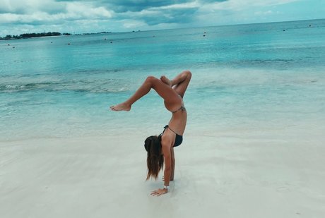 asian brunette onlyfans adult gallery